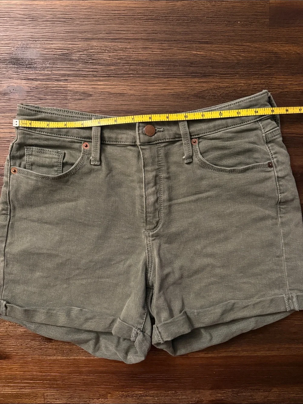 Universal Thread Olive Green Denim High Rise Midi Shorts 6/28R